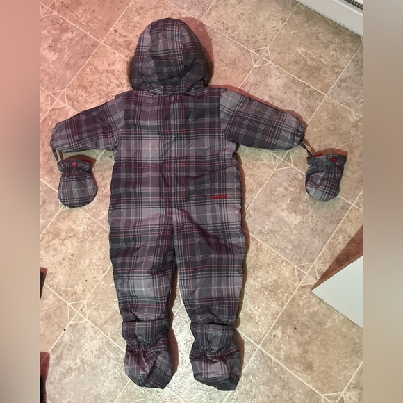 OshKosh B’gosh Baby plaid Snowsuit / 18 months - Picture 6 of 6